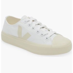 Veja Wata ll Low Top Sneakers